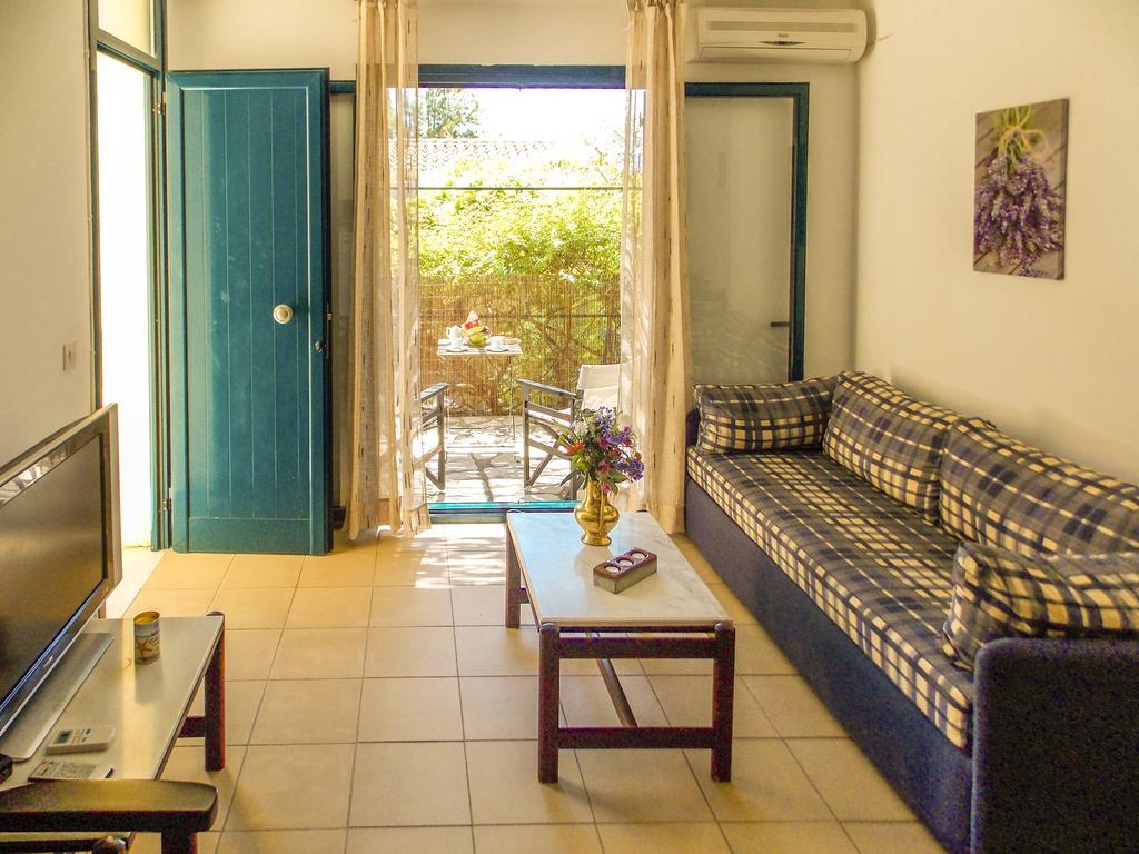 Apartment Manto On The Beach